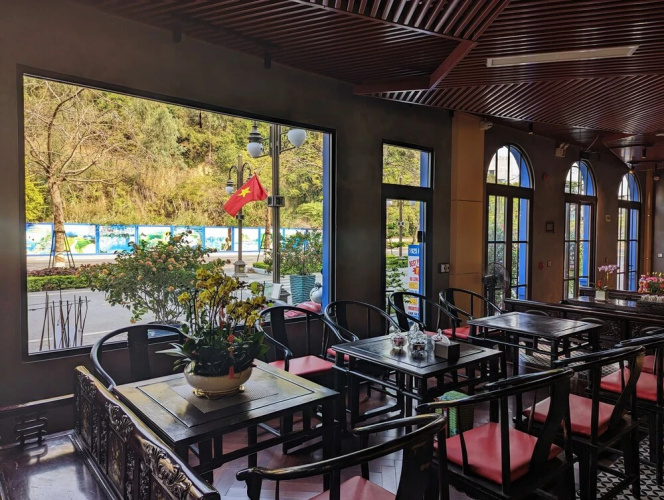 1925 Ha Long Hotel