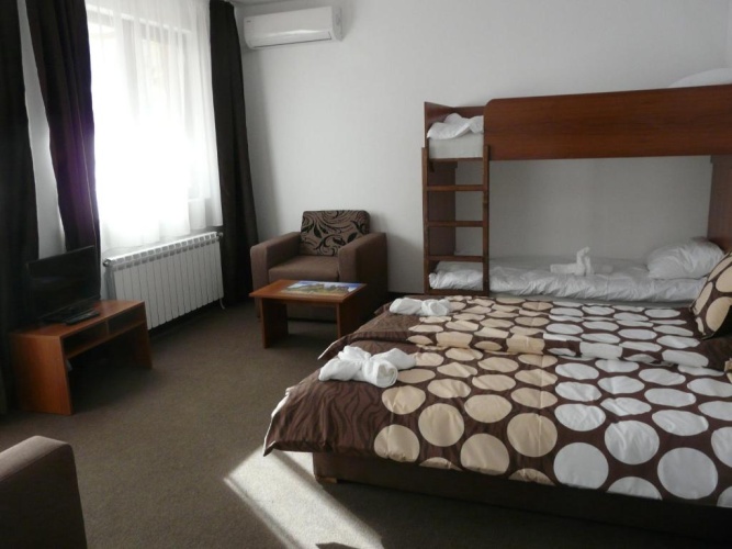 Standard Quadruple room with balcony