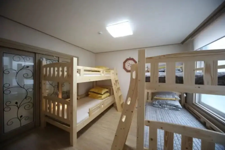 Haeng Gung Chae Guesthouse