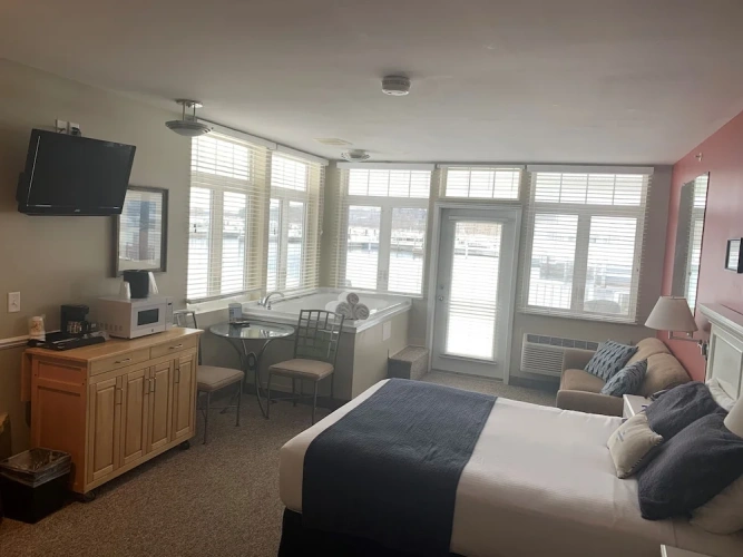 Premium Double room with balcony and with lake view