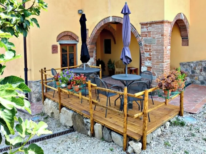 1 Bedroom Apartment with balcony