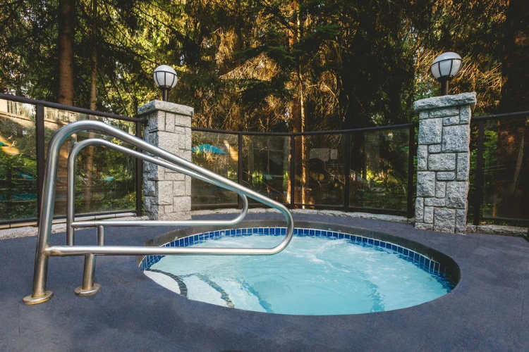 Summit Lodge Whistler By Paradox photo 16