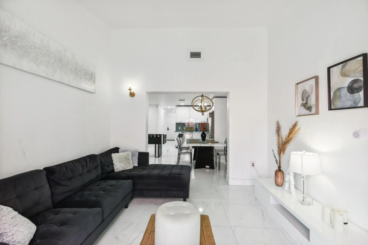 Superb 3 Bedr in Downtown Miami With Jacuzzi