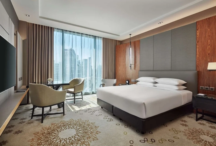Double room with city view