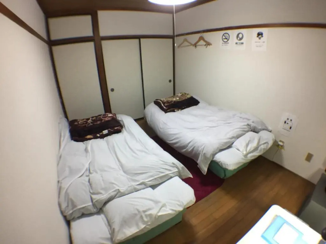 Kenroku Haitsu 202(兼六ハイツ202)