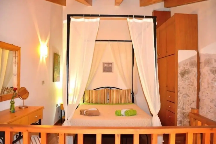 1 Bedroom Apartment with city view
