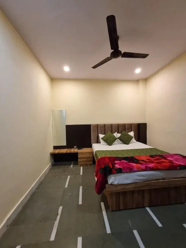 Hotel Shree Shivtam