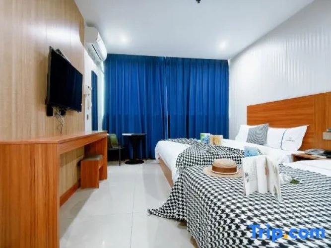 Standard Twin Family room