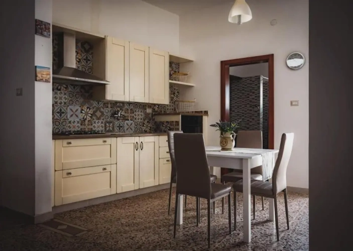 2 Bedrooms Cottage