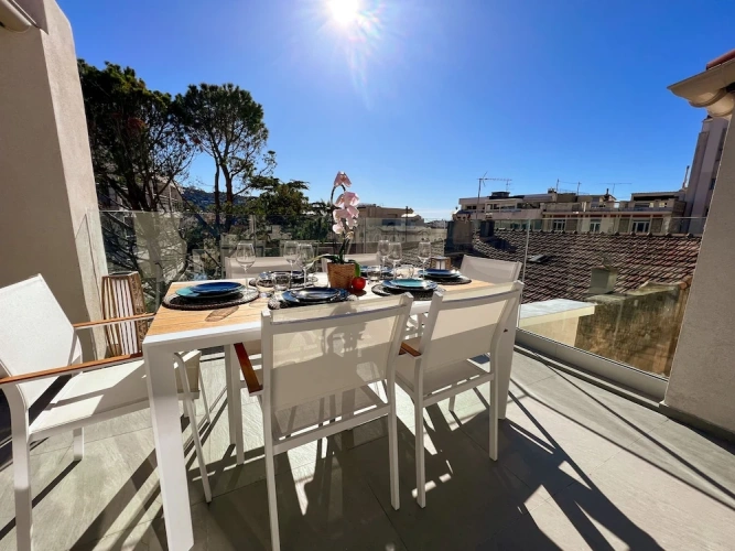 1 Bedroom Deluxe Double Apartment