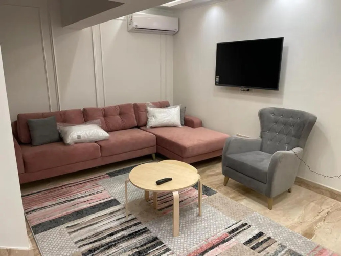 Beverly Hills Flat