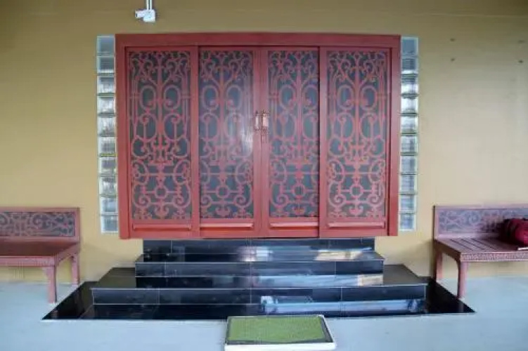 Samsen Suites