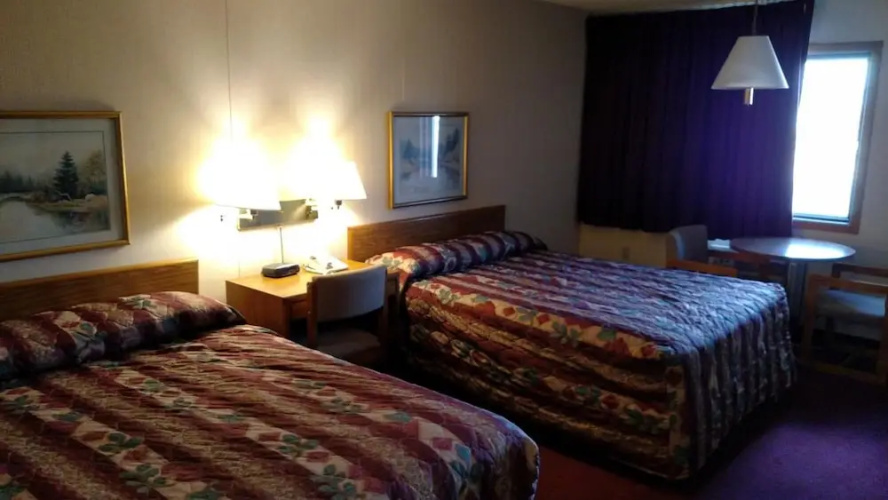 Beartooth Inn