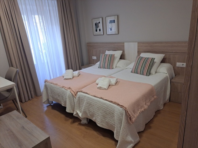Economy Twin room with balcony