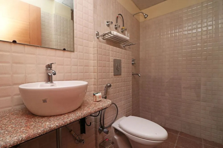 OYO 10664 Aone INN