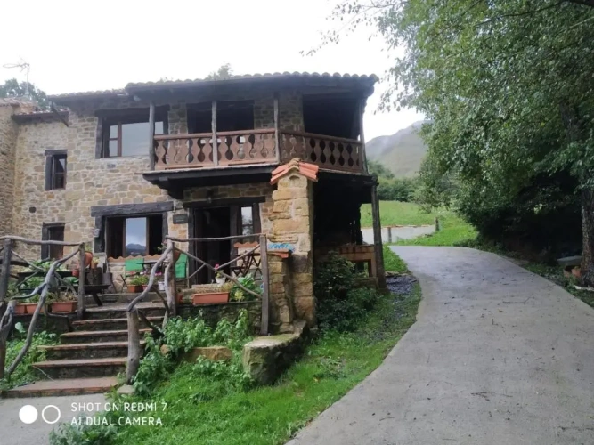 Double Cottage