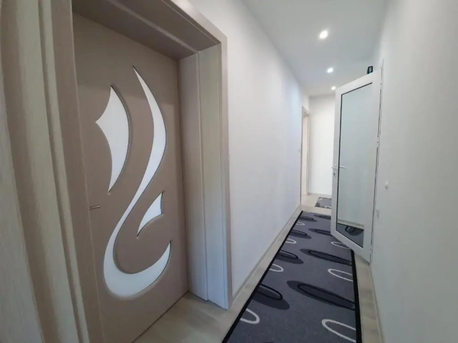 3 Bedrooms Apartment