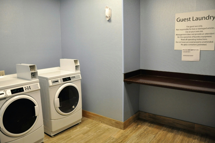 Holiday Inn Express & Suites Perry-National Fairground Area, an IHG Hotel