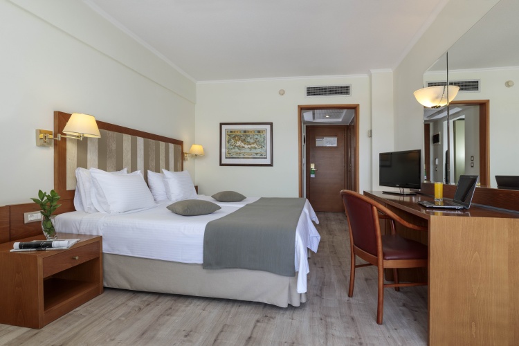 Best Western Plus Hotel Plaza photo 8