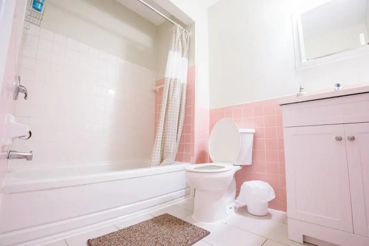 Private & Comfy 2 Bedroom Near Downtown