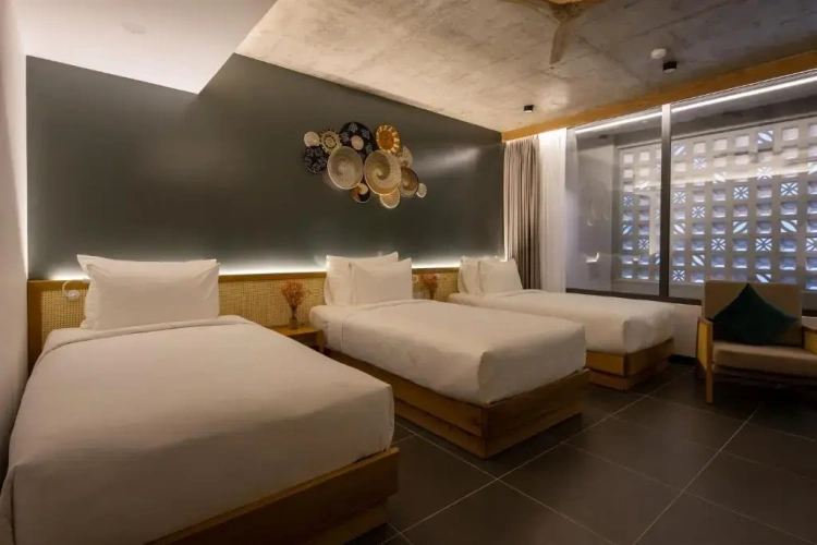 Superior Triple room
