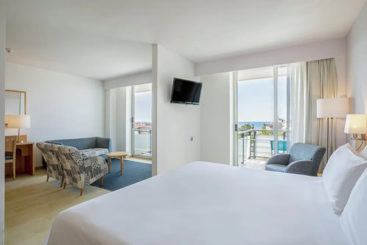 Sol Suite with ocean view