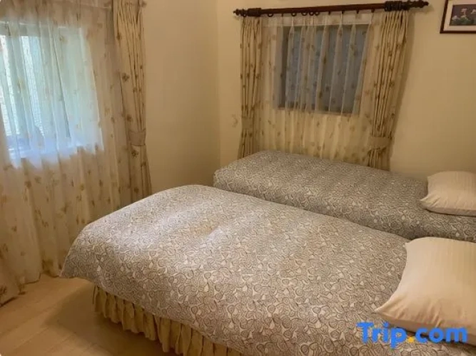 2 Bedrooms Cottage
