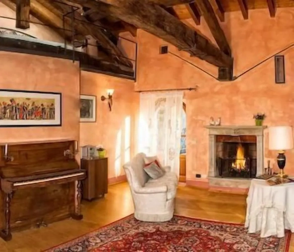 Suite with balcony