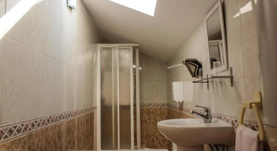 Hostal Colmenar