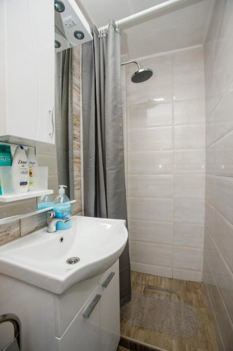 7 Days Premium Apartment