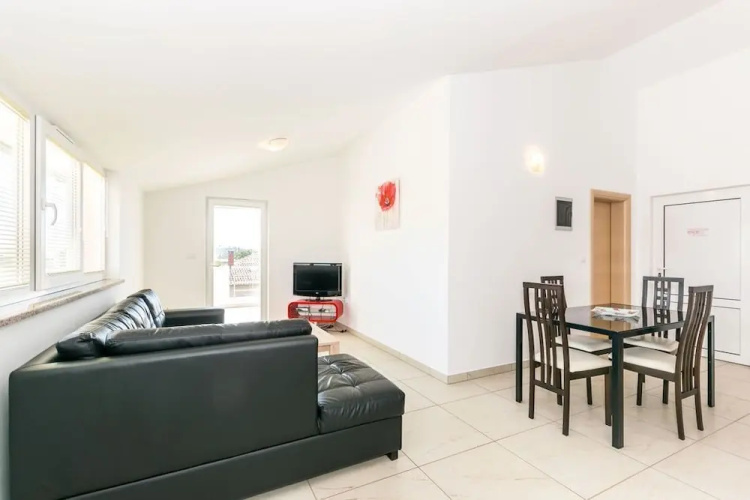 Apartment Janko N2