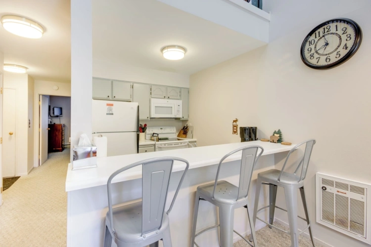 1 Bedroom Apartment with balcony