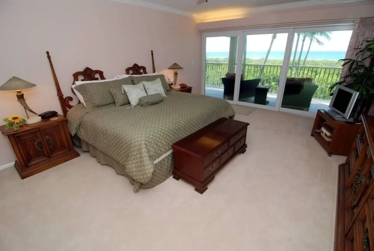 Beachcomber A101 - Gulf Views & Direct Beach Access! 3 Bedroom Condo
