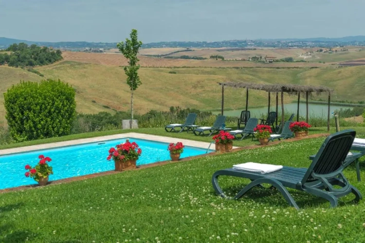 1 Bedroom Apartment with pool view