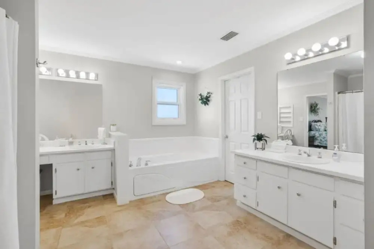 Lagoon Time Beach Home- Elevator Beach Access