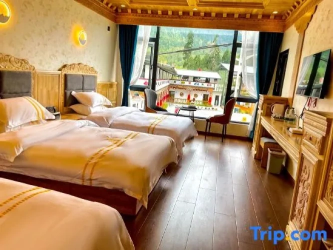 Deluxe Triple room