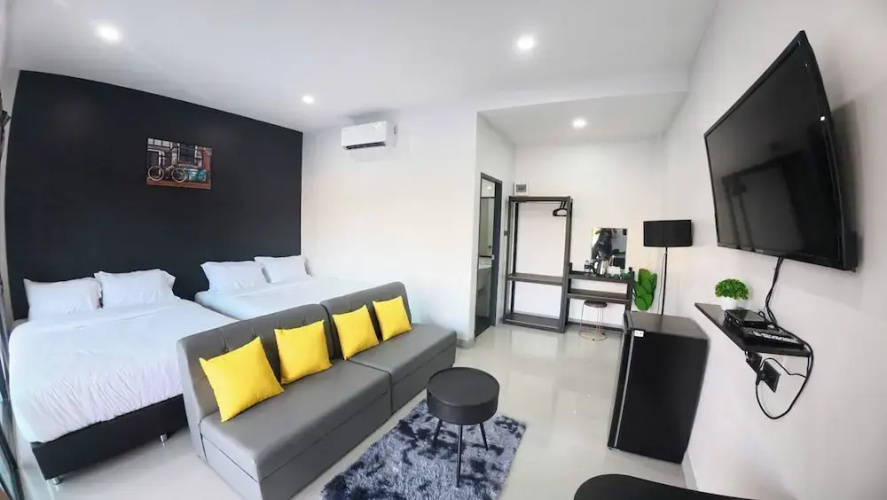 Hillside Premium Hotel