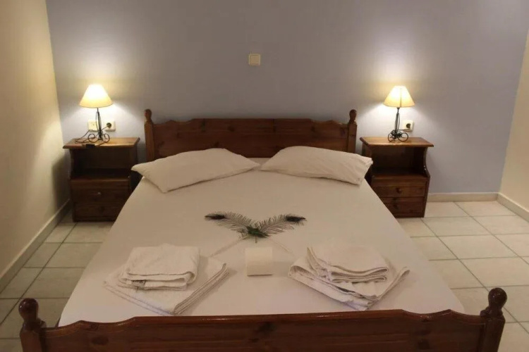 Sea View Apartments & Studios