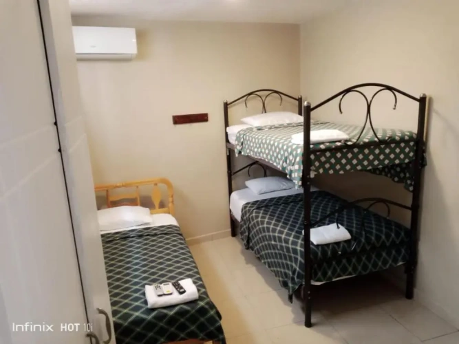 Standard Triple room