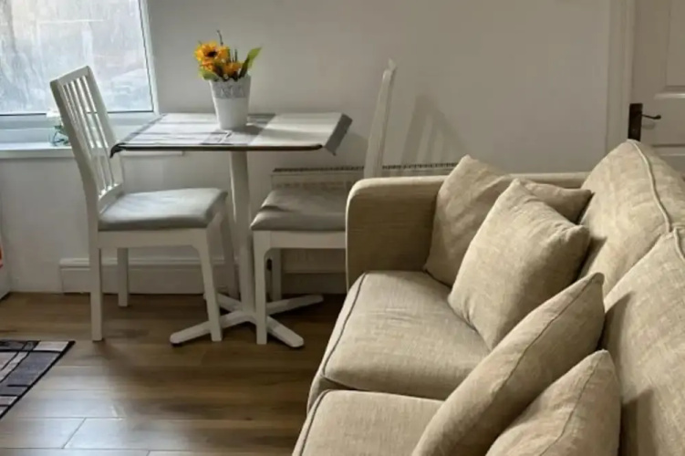 1 Bedroom Apartment - Central, Free Parking