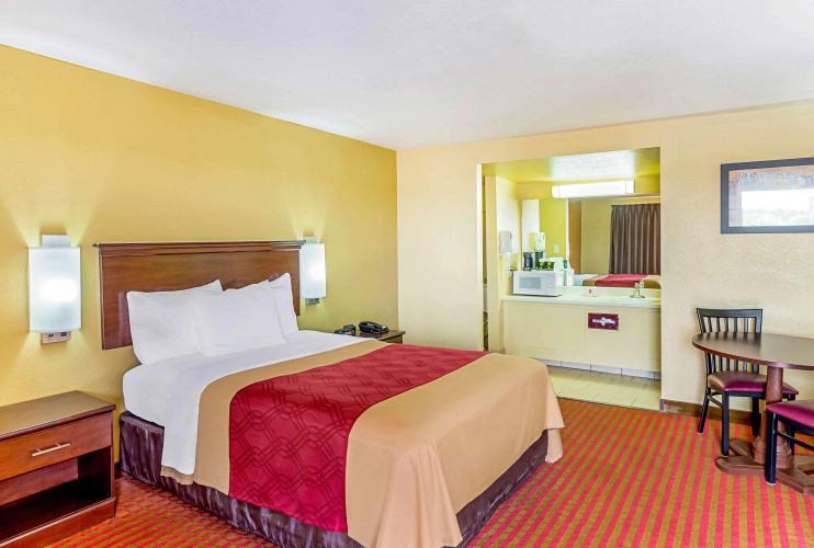Econo Lodge McAlester