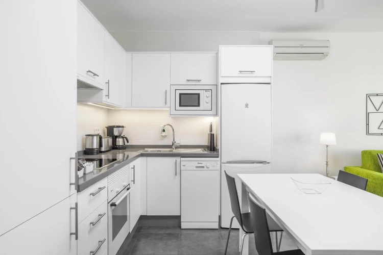2 Bedrooms Villa