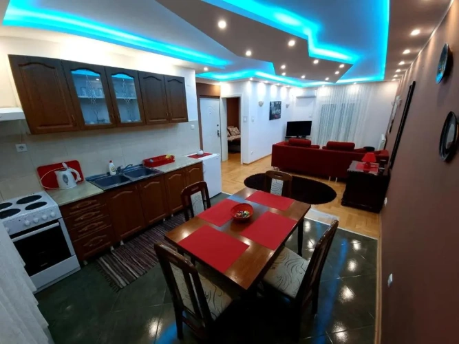 Deluxe Apartment