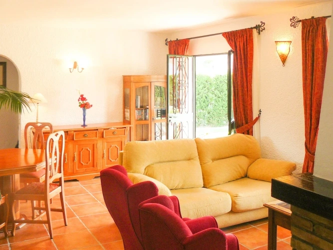 3 Bedrooms Villa