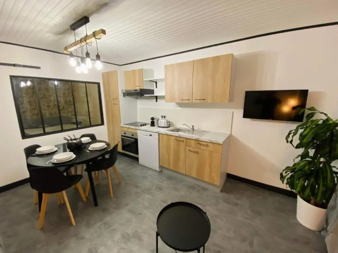 1 Bedroom Apartment