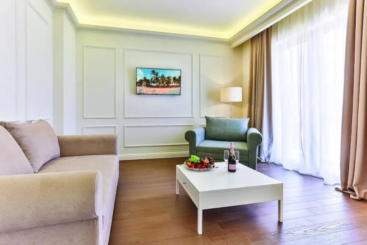 Hotel Crown
