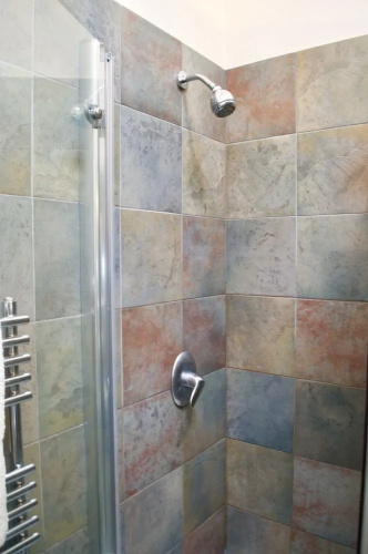 3 Bedroom Central Flat With Castle Views