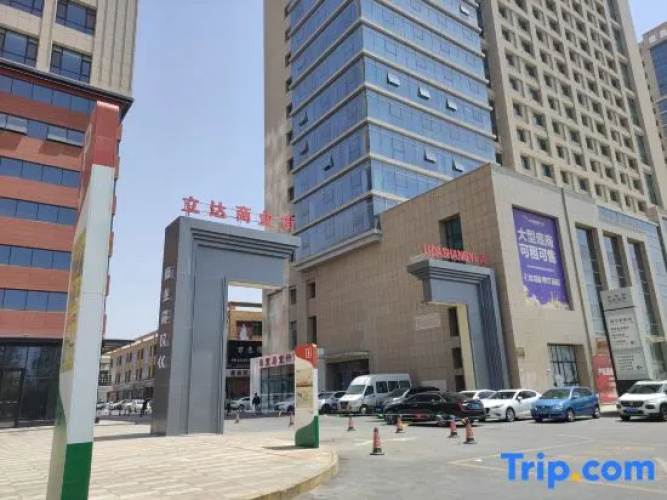 Time Hotel (Anning Sand Ship Outlets)