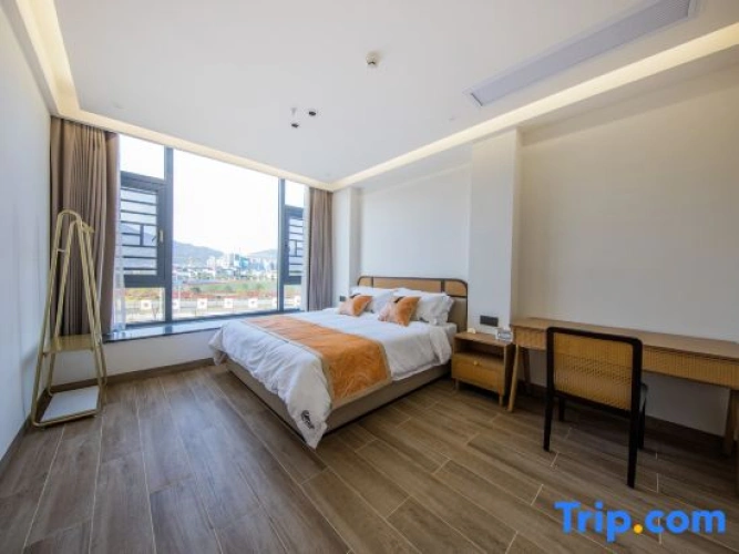 1 Bedroom Deluxe Suite