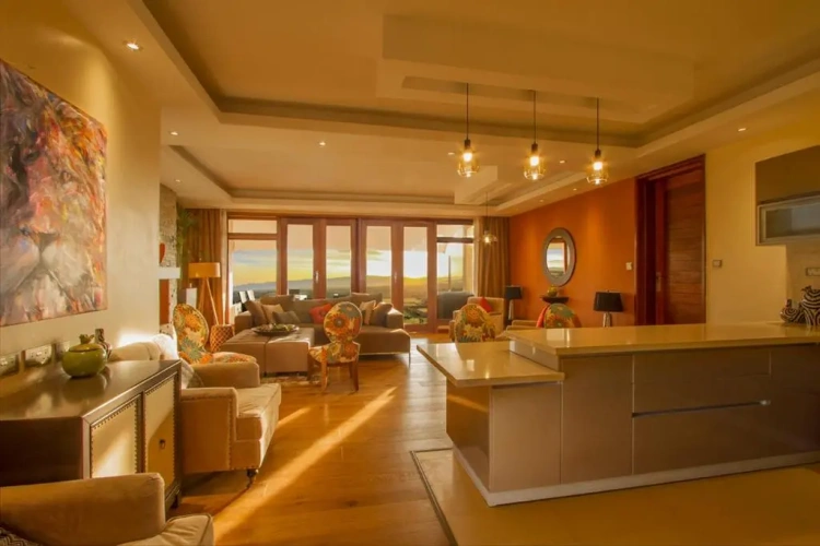 2 Bedrooms Villa